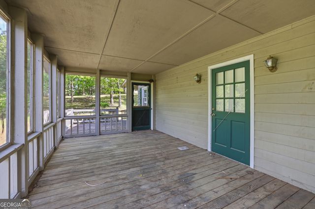 592 Potomac Drive, Tiger, GA 30576