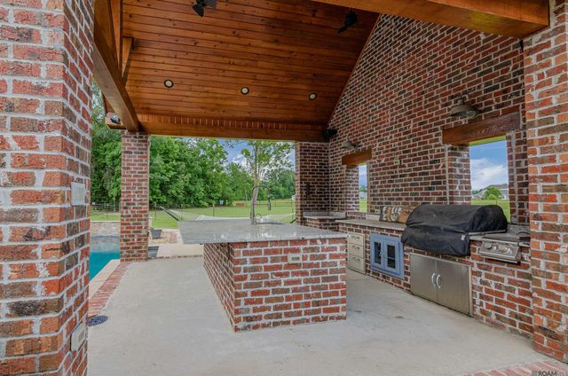 13247 Cypress Swamp Dr, Geismar, LA 70734