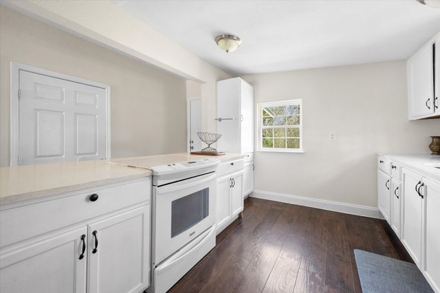 508 Lois Circle, Granbury, TX 76049