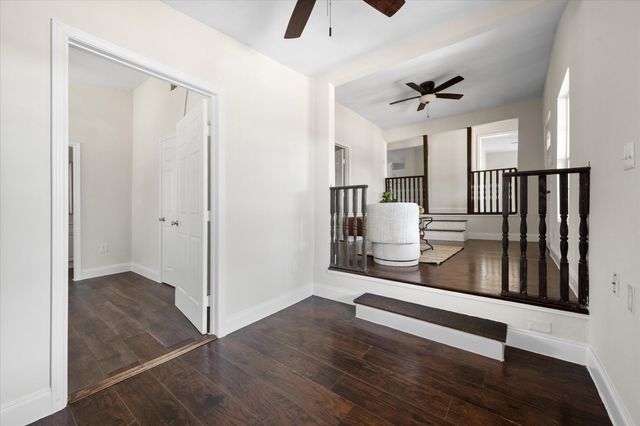 508 Lois Circle, Granbury, TX 76049