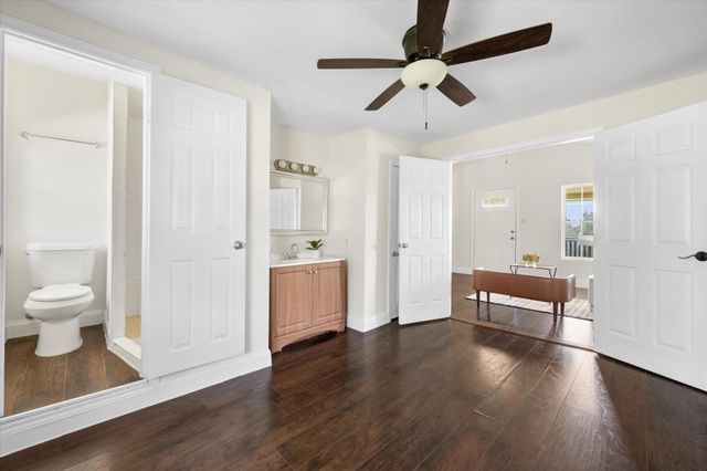 508 Lois Circle, Granbury, TX 76049