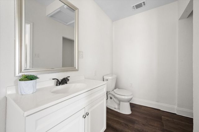 508 Lois Circle, Granbury, TX 76049