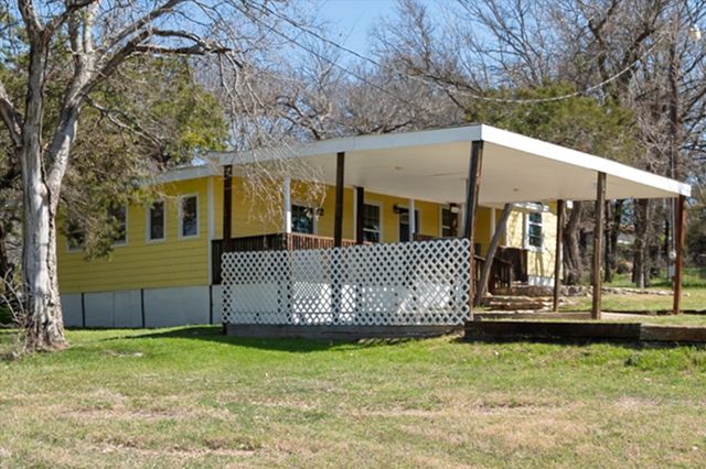 508 Lois Circle, Granbury, TX 76049