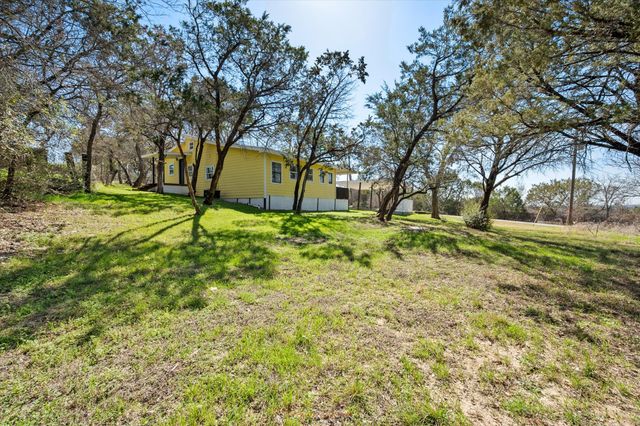 508 Lois Circle, Granbury, TX 76049