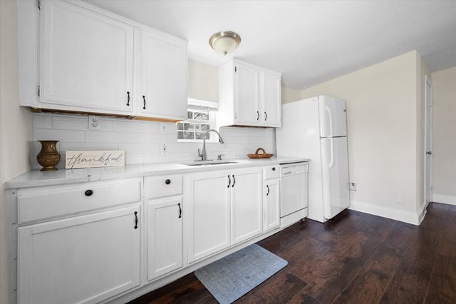 508 Lois Circle, Granbury, TX 76049