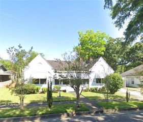 211 2nd Street, Chickasaw, AL 36611