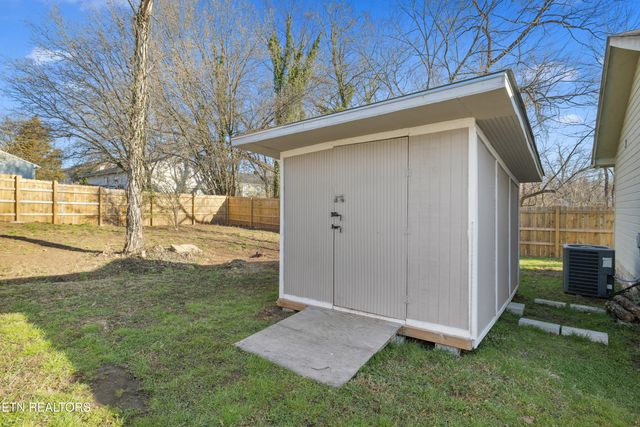2605 Louise Ave, Knoxville, TN 37914