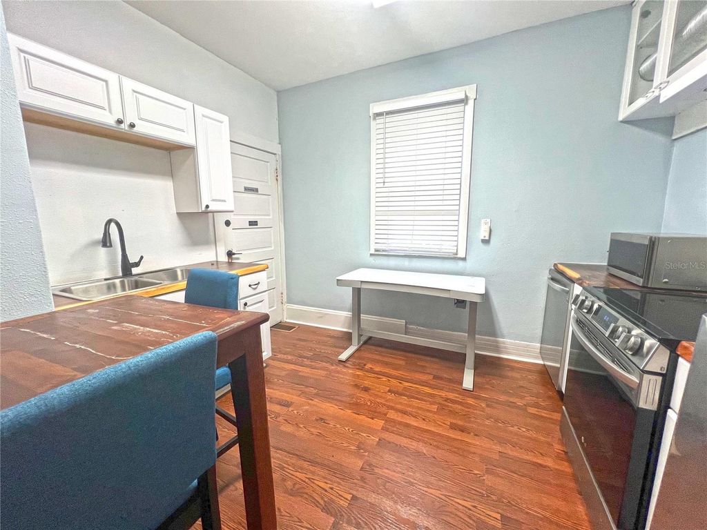 Image 54 of property listing at 200 LIVE OAK STREET, New Smyrna Beach, FL 32168