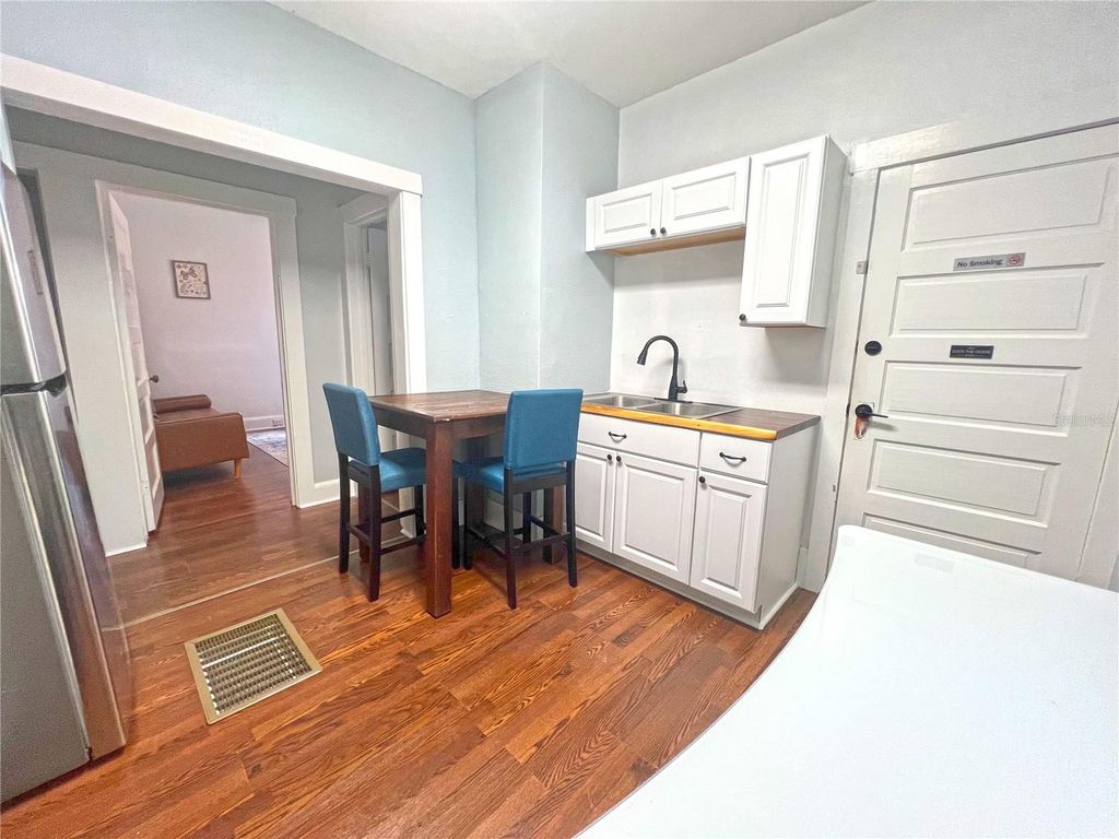Image 55 of property listing at 200 LIVE OAK STREET, New Smyrna Beach, FL 32168