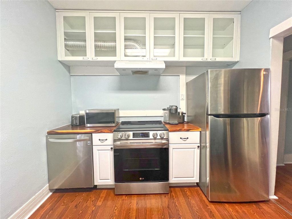Image 57 of property listing at 200 LIVE OAK STREET, New Smyrna Beach, FL 32168