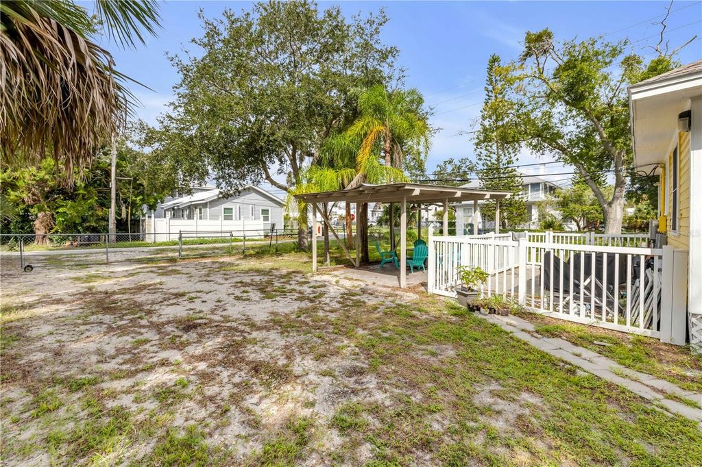 Image 60 of property listing at 200 LIVE OAK STREET, New Smyrna Beach, FL 32168
