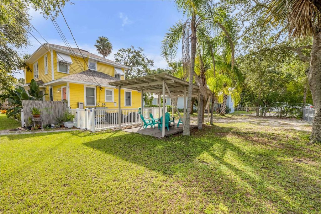 Image 62 of property listing at 200 LIVE OAK STREET, New Smyrna Beach, FL 32168