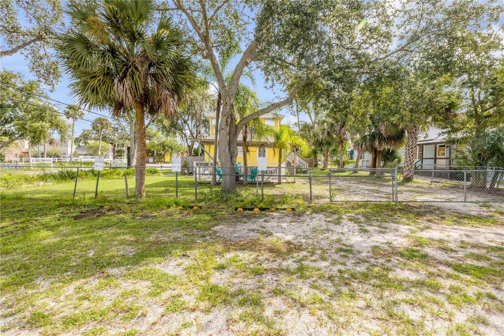 Image 68 of property listing at 200 LIVE OAK STREET, New Smyrna Beach, FL 32168