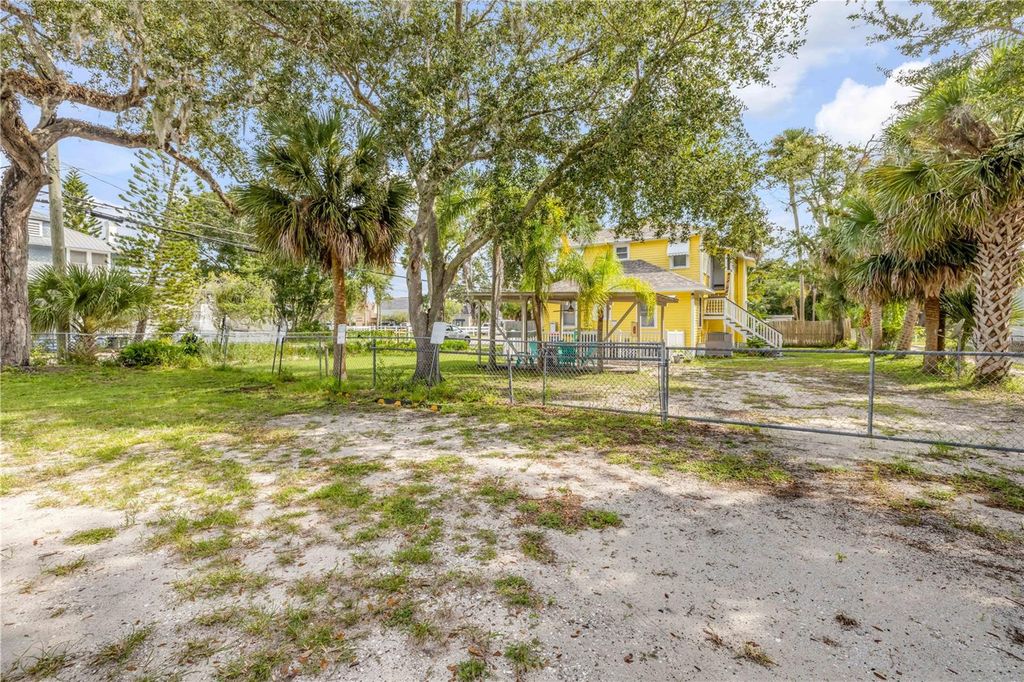 Image 69 of property listing at 200 LIVE OAK STREET, New Smyrna Beach, FL 32168