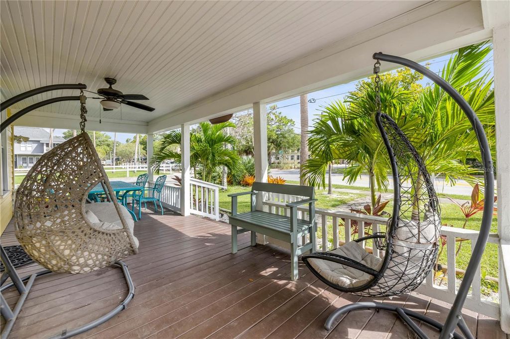 Image 8 of property listing at 200 LIVE OAK STREET, New Smyrna Beach, FL 32168