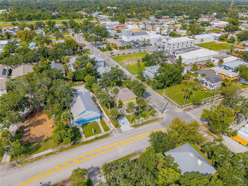 Image 71 of property listing at 200 LIVE OAK STREET, New Smyrna Beach, FL 32168