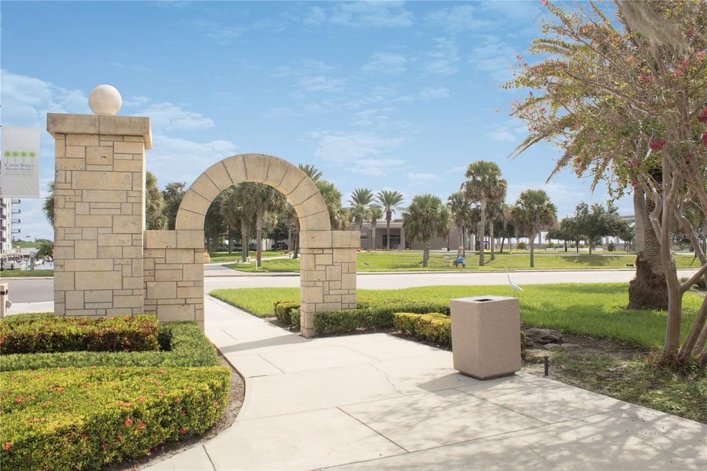 Image 78 of property listing at 200 LIVE OAK STREET, New Smyrna Beach, FL 32168