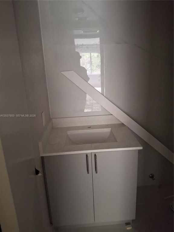 13480 NE 6th Ave 207, North Miami, FL 33161