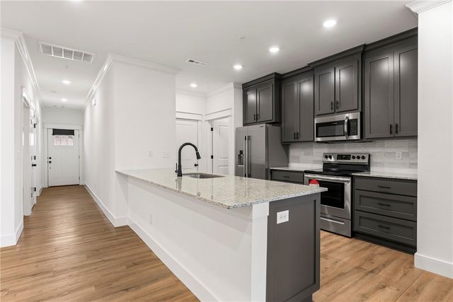 1610 S 17th Place, Rogers, AR 72758