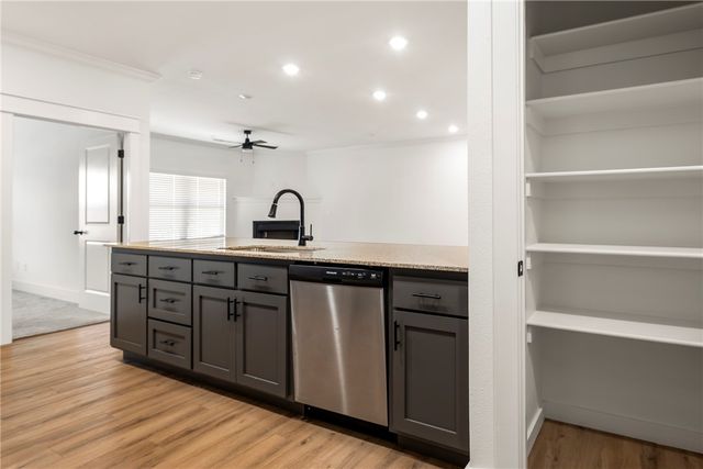 1610 S 17th Place, Rogers, AR 72758