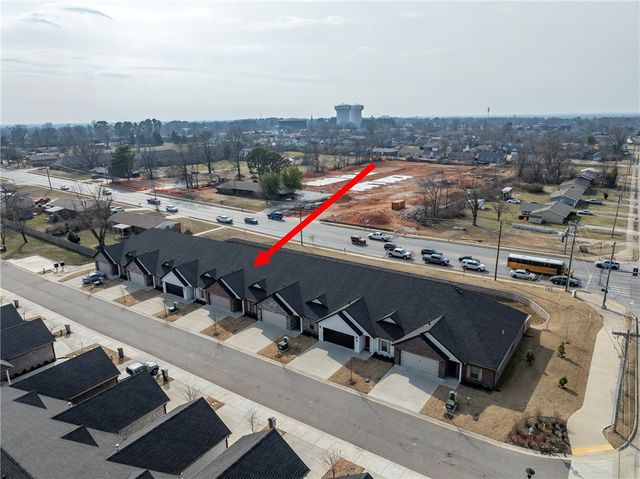 1610 S 17th Place, Rogers, AR 72758