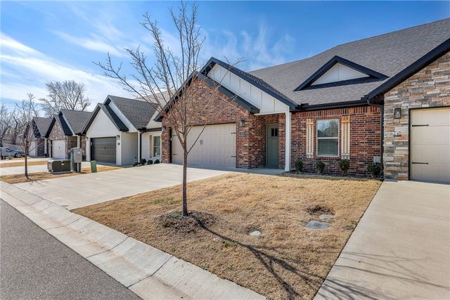 1610 S 17th Place, Rogers, AR 72758