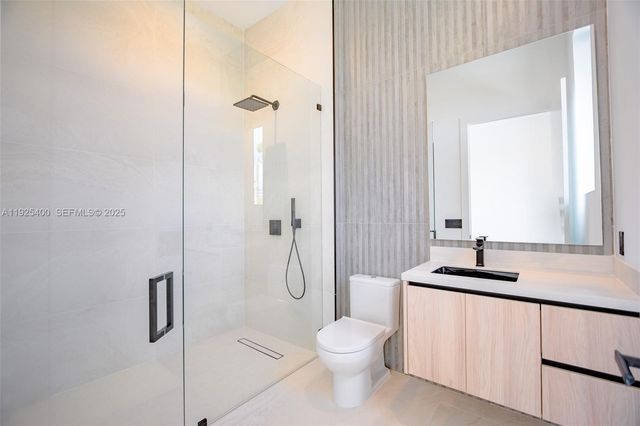 9840 SW 73rd Ct, Pinecrest, FL 33156