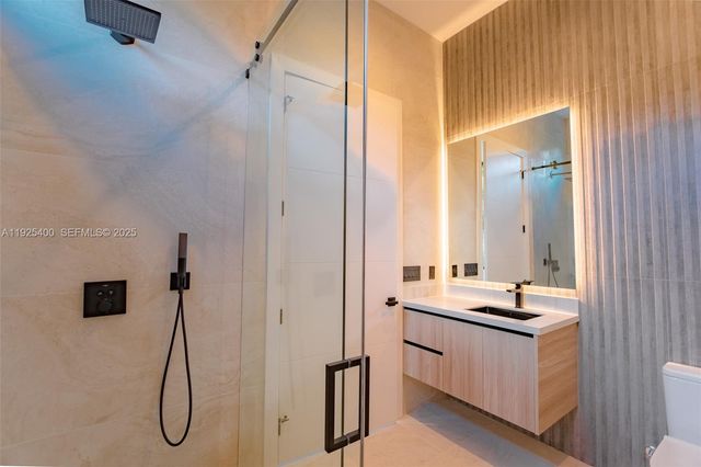 9840 SW 73rd Ct, Pinecrest, FL 33156