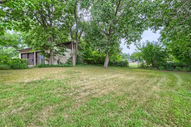 6520 Brooklyn Boulevard, Brooklyn Center, MN 55429