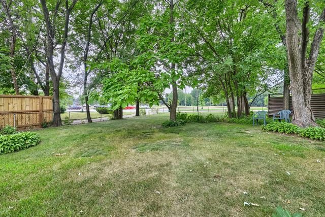 6520 Brooklyn Boulevard, Brooklyn Center, MN 55429