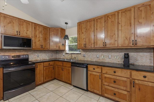 297 Robins WAY, Wimberley, TX 78676