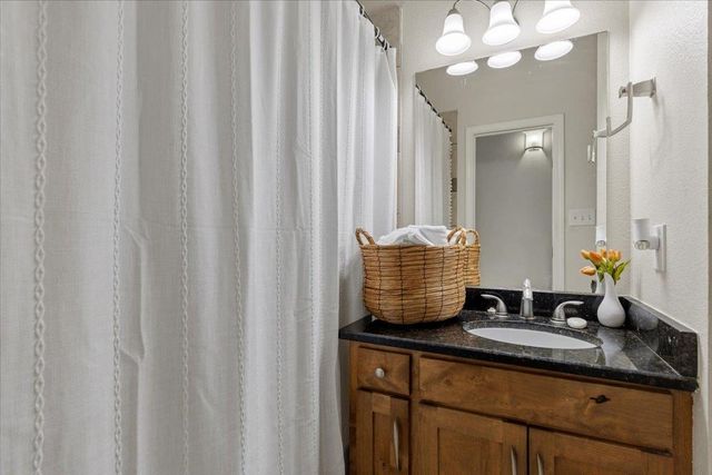 297 Robins WAY, Wimberley, TX 78676