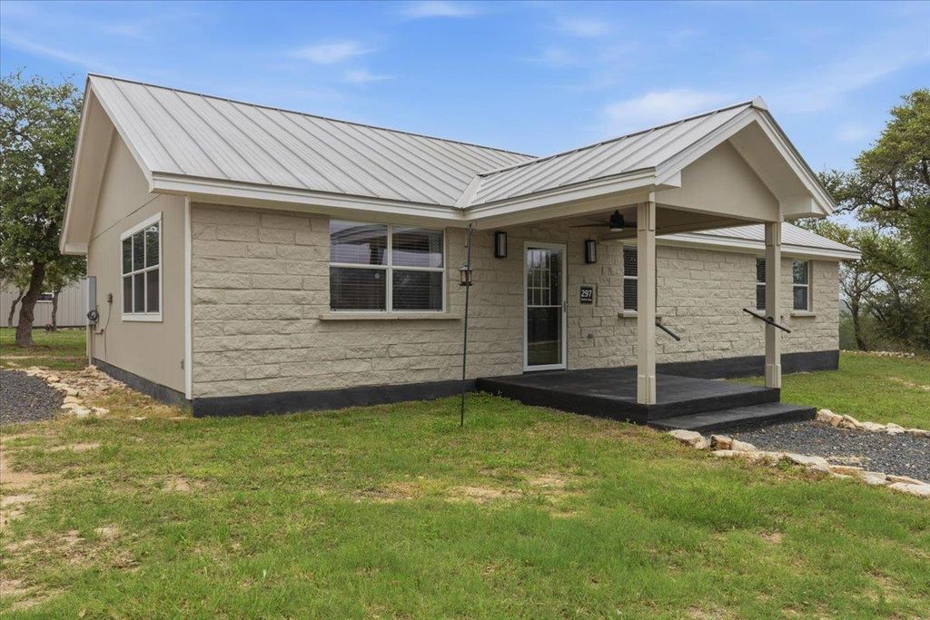 297 Robins WAY, Wimberley, TX 78676