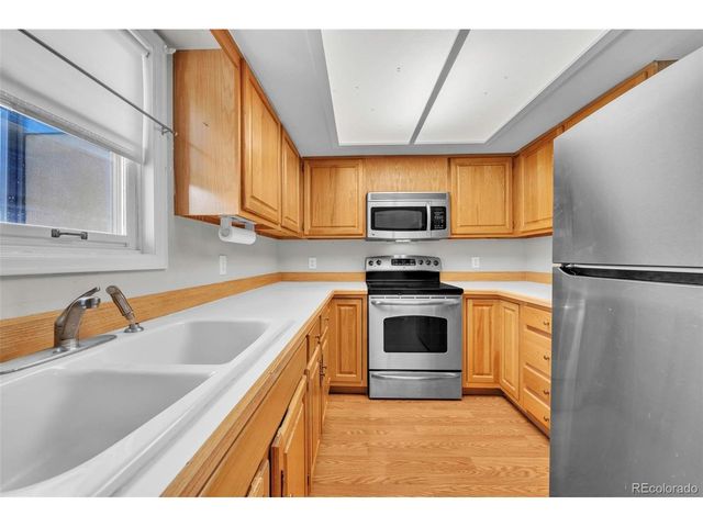 400 Emery St 202, Longmont, CO 80501