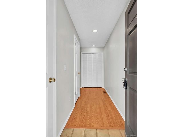 400 Emery St 202, Longmont, CO 80501