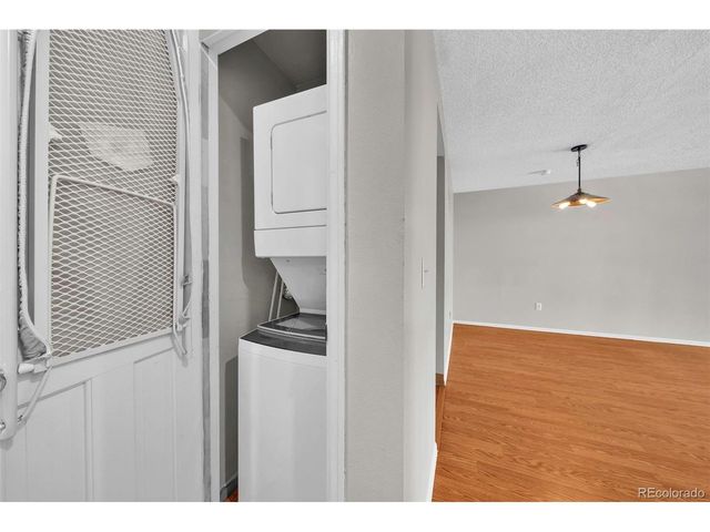 400 Emery St 202, Longmont, CO 80501