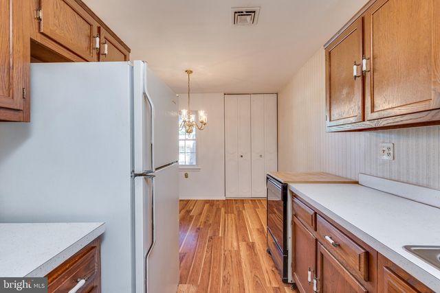 10 GRAMERCY PL, Southampton, NJ 08088