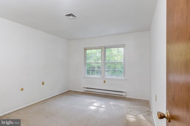 10 GRAMERCY PL, Southampton, NJ 08088