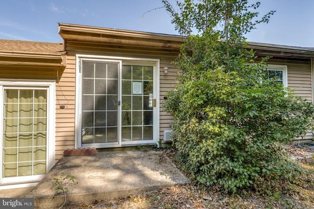 10 GRAMERCY PL, Southampton, NJ 08088
