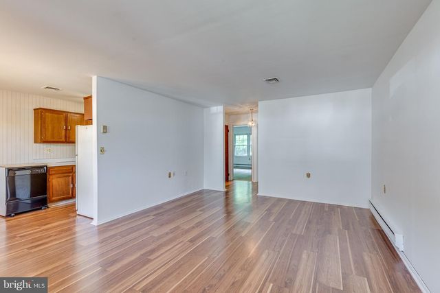 10 GRAMERCY PL, Southampton, NJ 08088