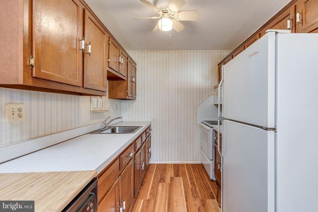 10 GRAMERCY PL, Southampton, NJ 08088
