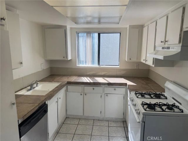 8801 Willis B6, Panorama City, CA 91402
