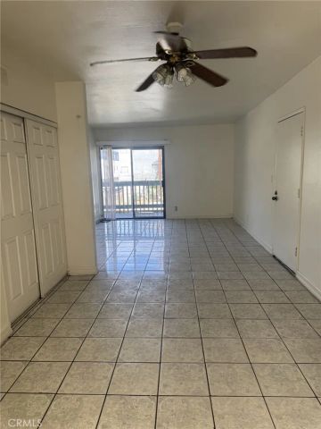 8801 Willis B6, Panorama City, CA 91402