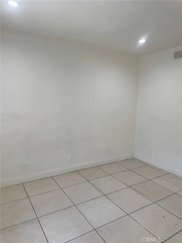 8801 Willis B6, Panorama City, CA 91402