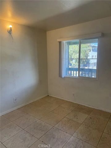 8801 Willis B6, Panorama City, CA 91402