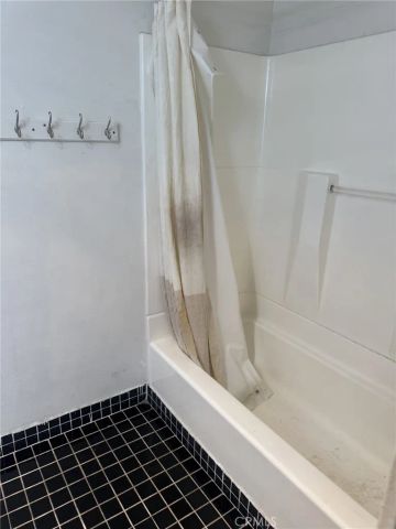 8801 Willis B6, Panorama City, CA 91402