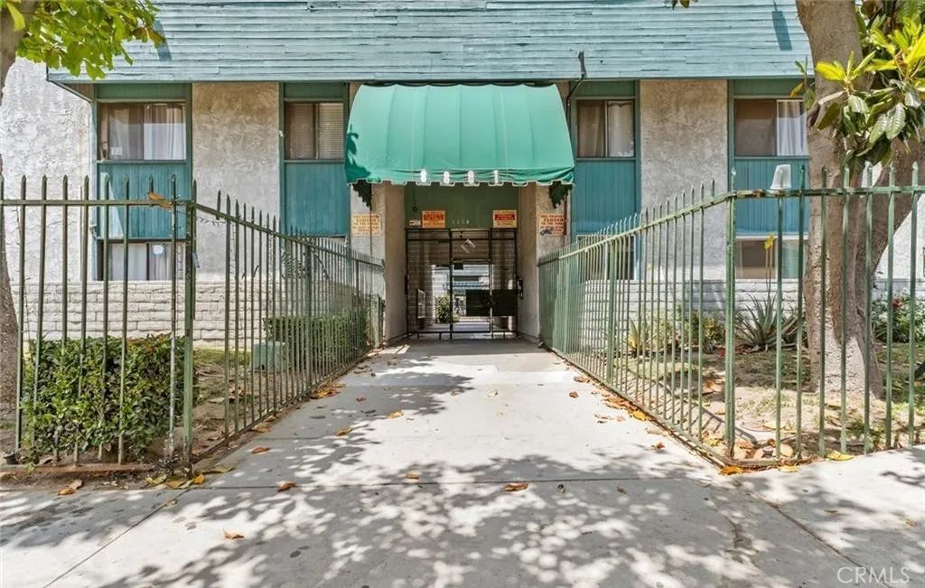 8801 Willis B6, Panorama City, CA 91402