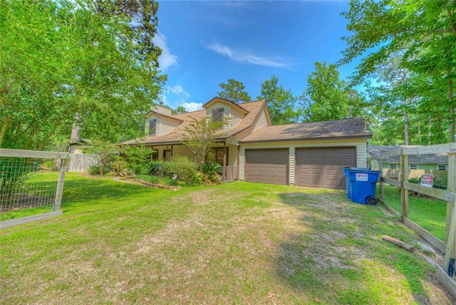 647 Moose Drive, Onalaska, TX 77360