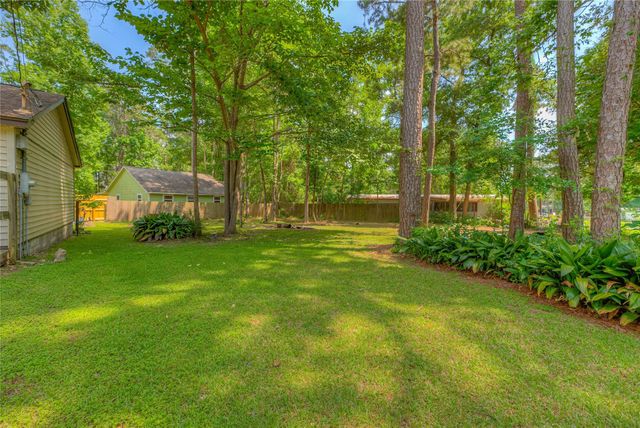 647 Moose Drive, Onalaska, TX 77360