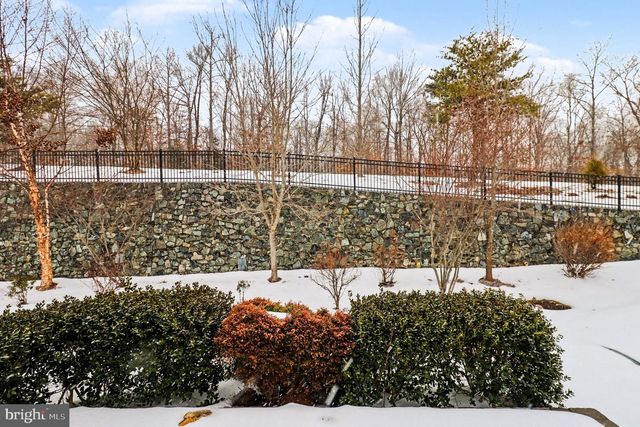 257 LONG POINT DR, Fredericksburg, VA 22406